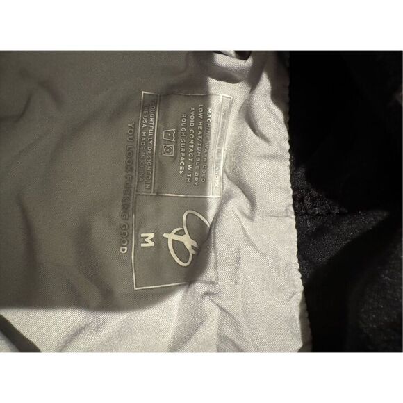 Celestial Bodiez cropped camo denim hoodie jacket distressed size medium excelle - Picture 6 of 6